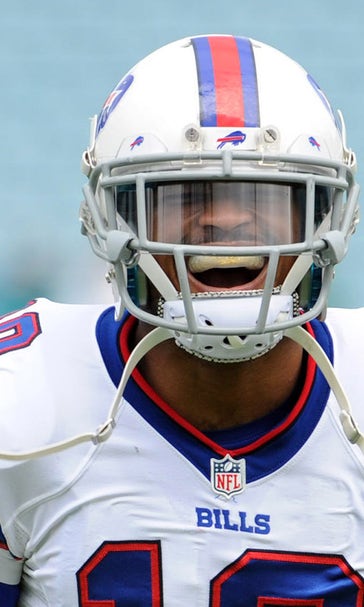 Bills' roster shuffle includes placing receiver Woods on IR